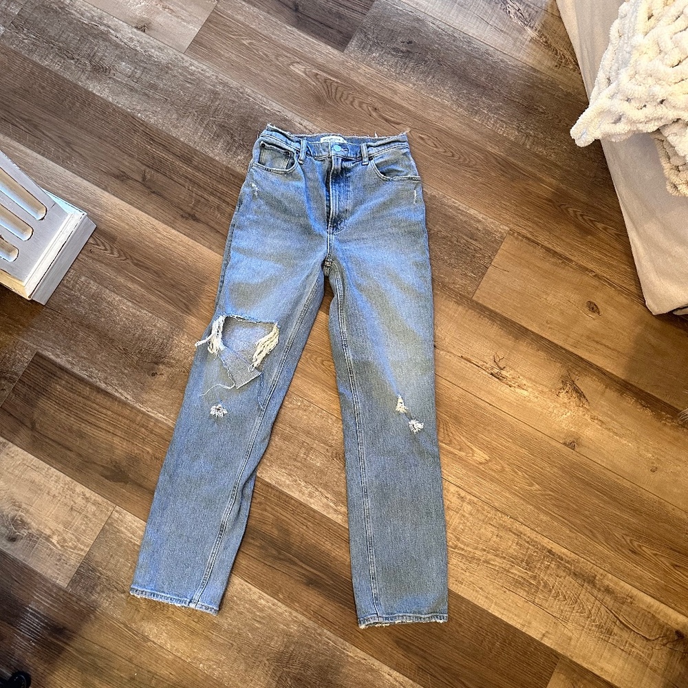 Straight leg hi rise jeans